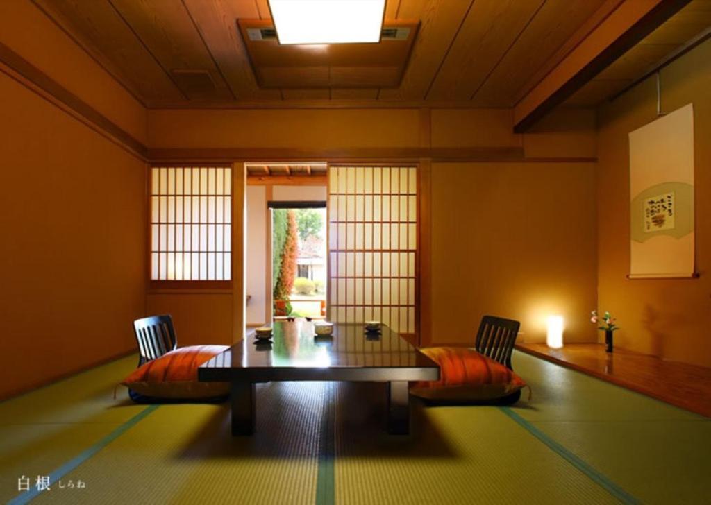 Hotel Wajoen Fuefuki Zimmer foto